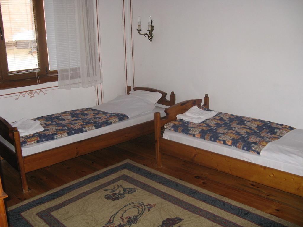 Family Hotel Kalina Koprivshtitsa Habitación foto